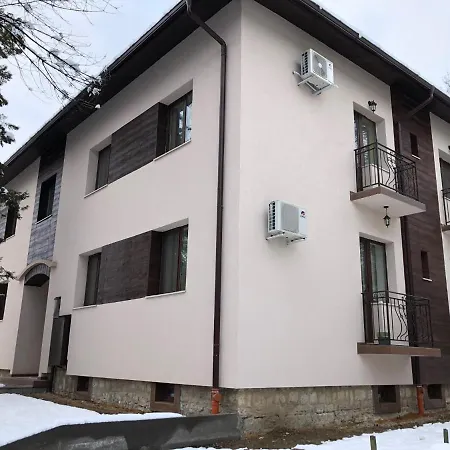 райнови Apartment