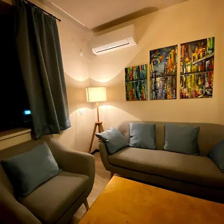 Apartment райнови